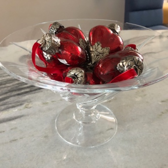 NWT Heart Shaped Red Glass Ornament set with metal accents (8) - Picture 2 of 5